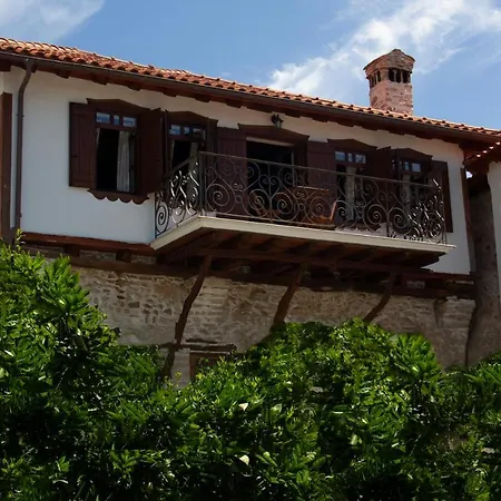 Annousa's House & Aparthotel