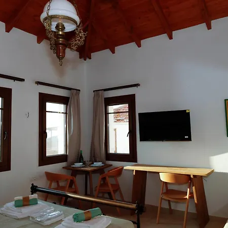 Annousa's House & Kallirakhi