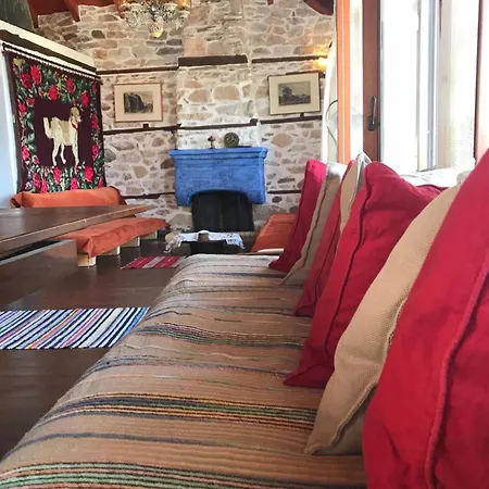 Annousa's House & Aparthotel