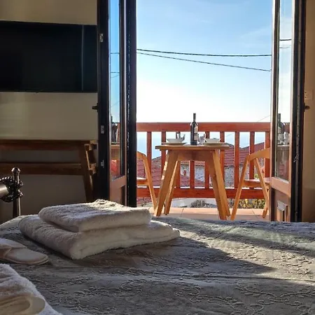 Annousa's House & Apartahotel 4*