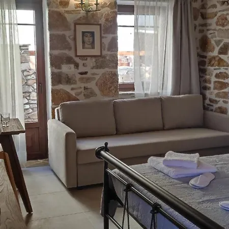 Annousa's House & Aparthotel