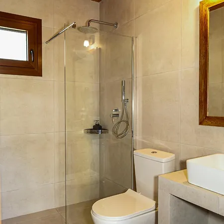 Annousa's House & Kallirakhi