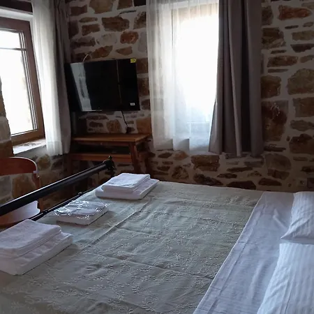 Annousa's House & Aparthotel 4*