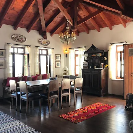 Annousa's House & 4* Kallirákhi