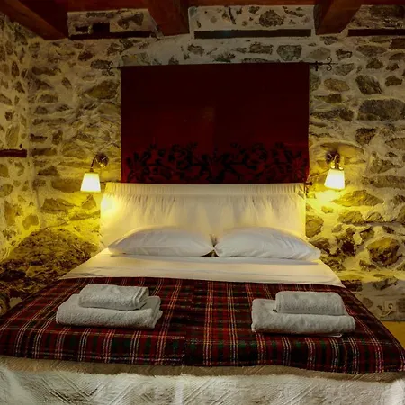 Annousa's House & Aparthotel