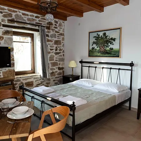 Apartmanhotel Annousa's House & Kaliráhi