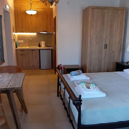 Annousa's House & Apartmanhotel