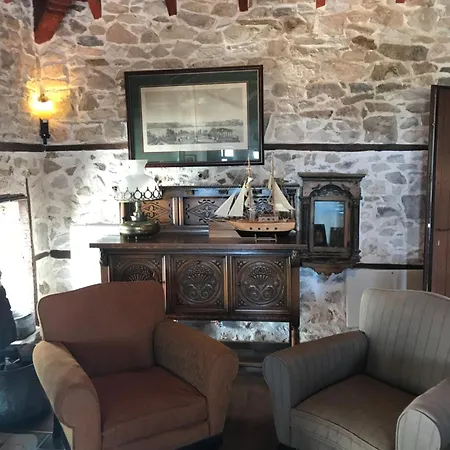 Annousa's House & Apartmanhotel