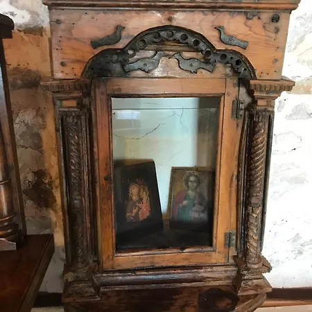 Annousa's House & Apartmanhotel 4*