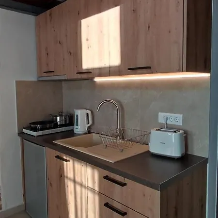 Annousa's House & Apartmanhotel 4*