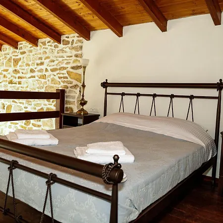 Annousa's House & 4* Kallirákhi