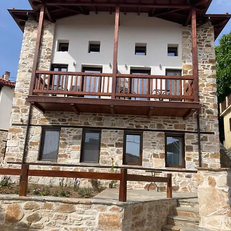 Annousa's House &