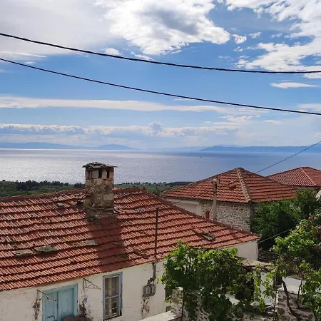 Annousa's House & 4*