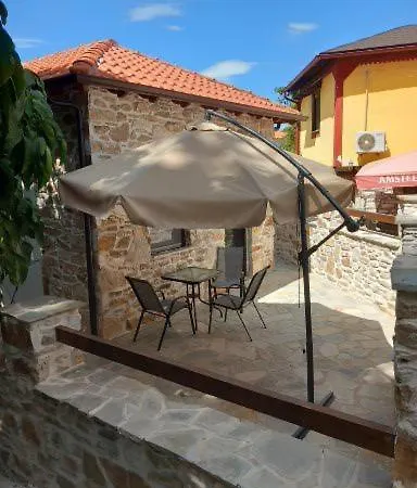 Aparthotel Annousa's House &