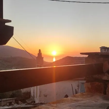 Annousa's House & Kaliráhi