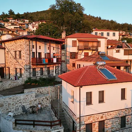 Annousa's House & Aparthotel