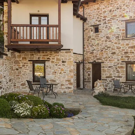 Annousa's House & 4* Kaliráhi