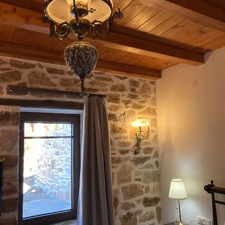 Apartmanhotel Annousa's House & Kaliráhi