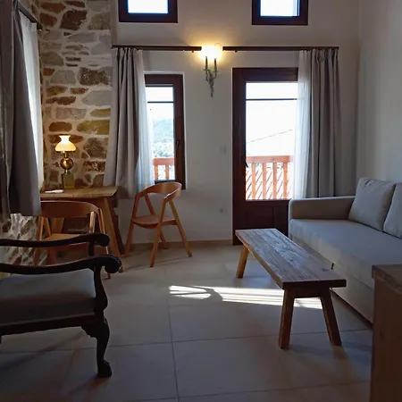 Annousa's House & Kallirakhi