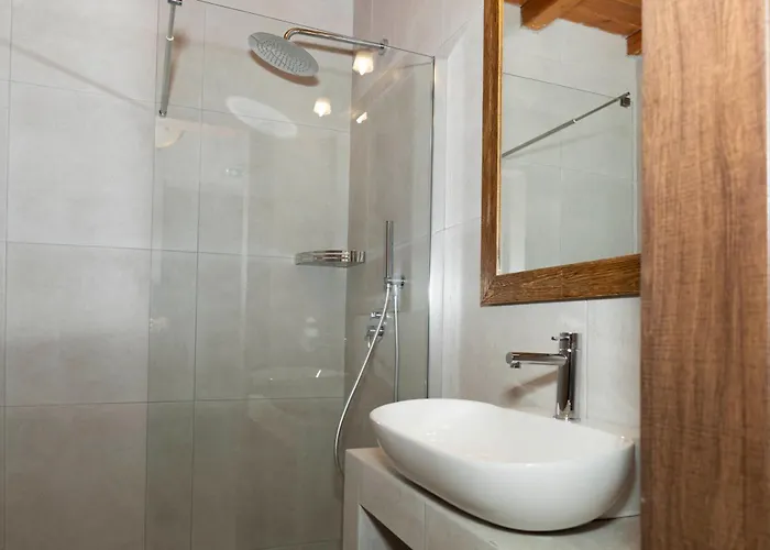 公寓式酒店 Annousa's House &