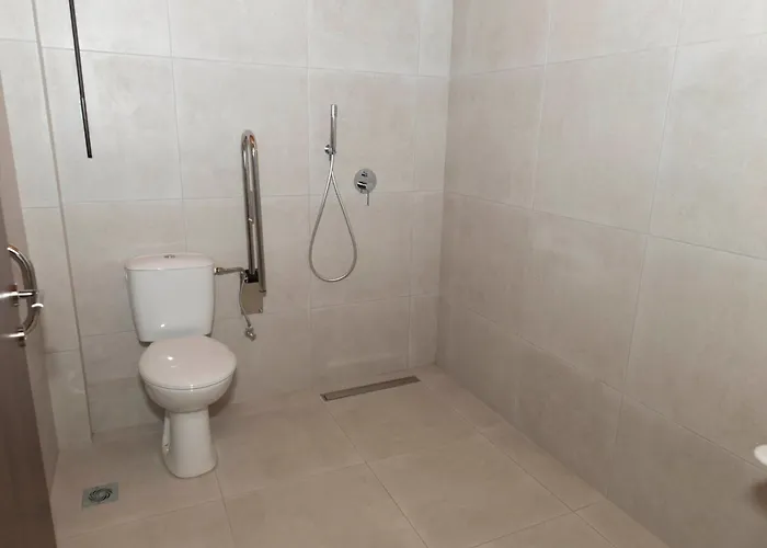 Annousa's House & 4*