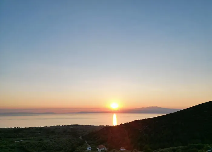 Annousa's House & 公寓式酒店 4*